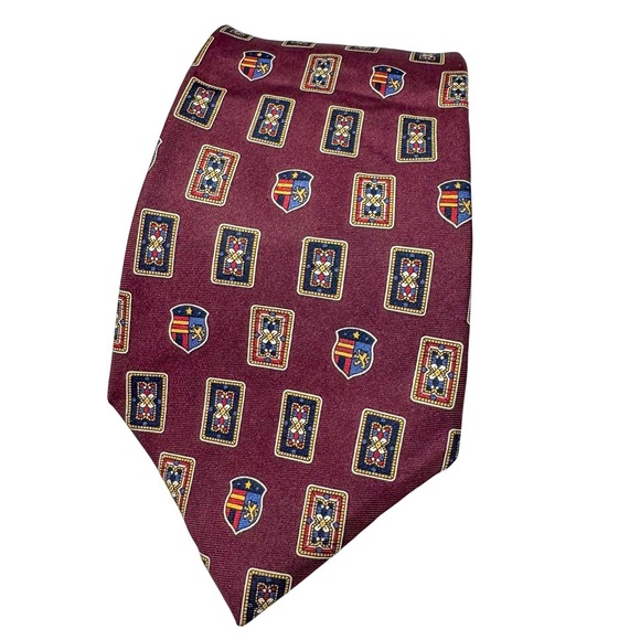 Tommy Hilfiger Tie Mens Burgundy Italian Silk Shield Geometric Pattern Made USA - Picture 1 of 6